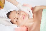 What to expect from a skin peel treatment
