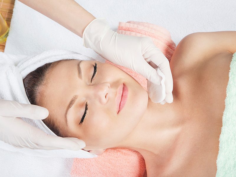 What to expect from a skin peel treatment