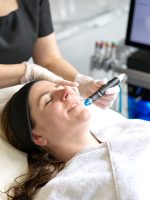 hydrafacial treatments near me Wimbledon & Kensington eye bags