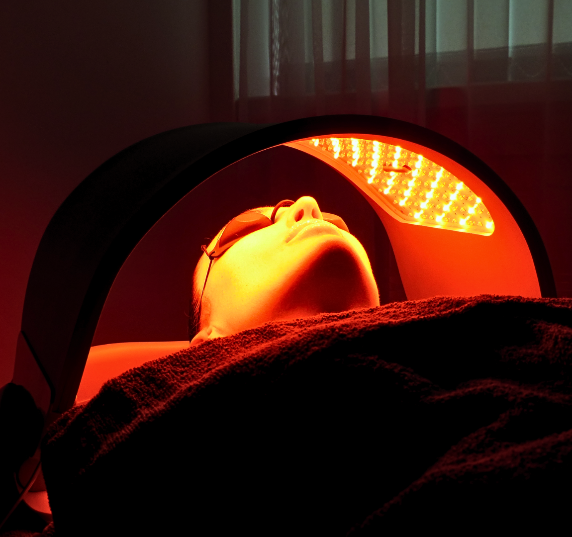 Dermalux led phototherapy facial
