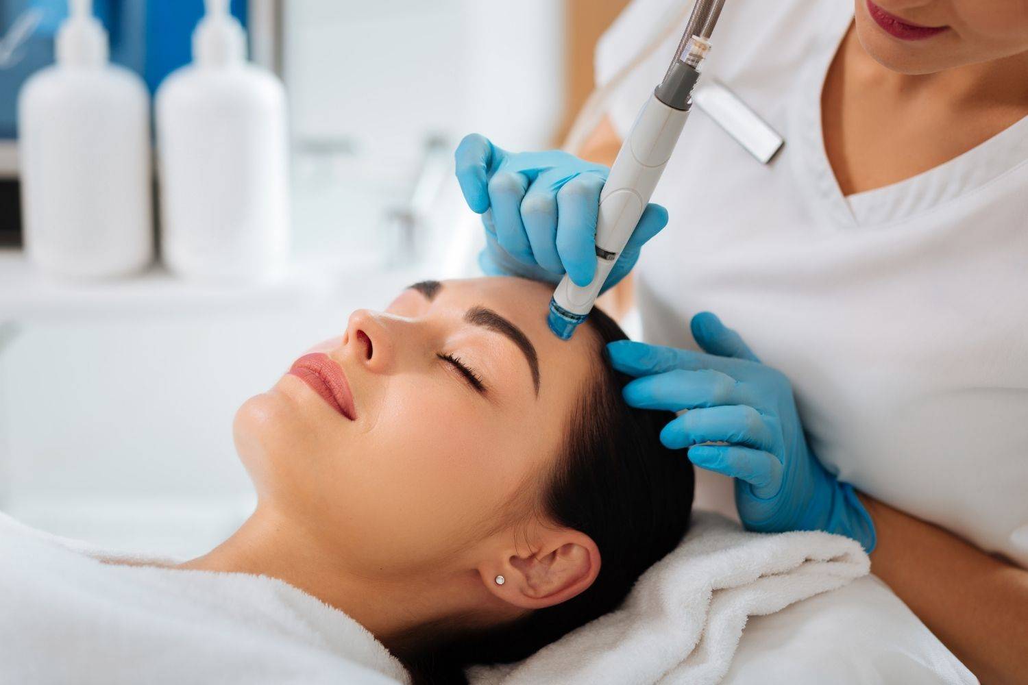 Why Choose Hydrofacial Treatment In Acton?